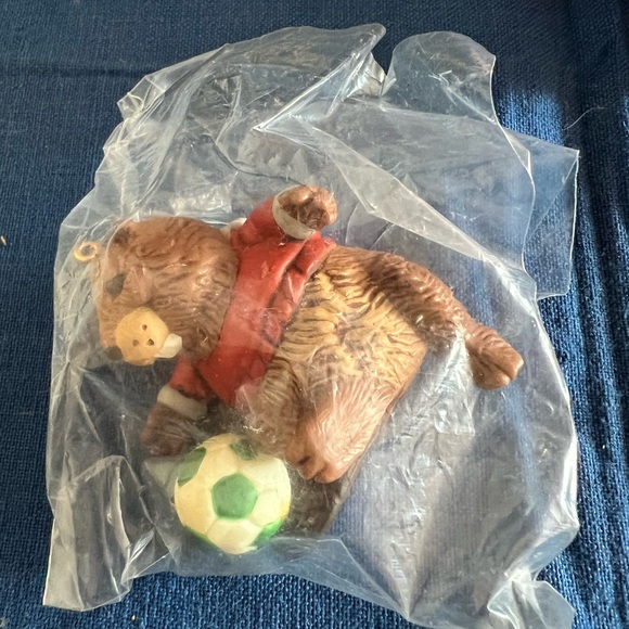 Set of 2 Hallmark Vintage Keepsake Ornaments 1985 - Picture 9 of 13